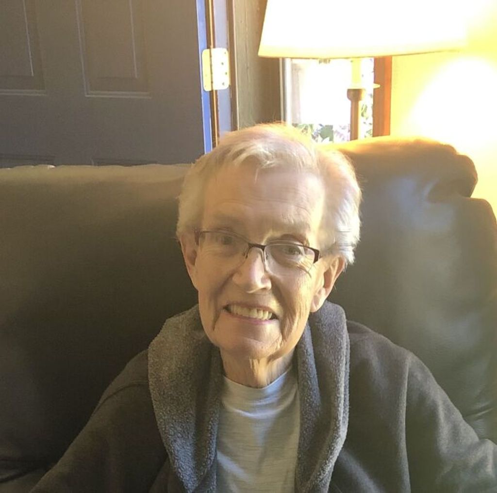 Elaine M (Embleton)  Mcalear