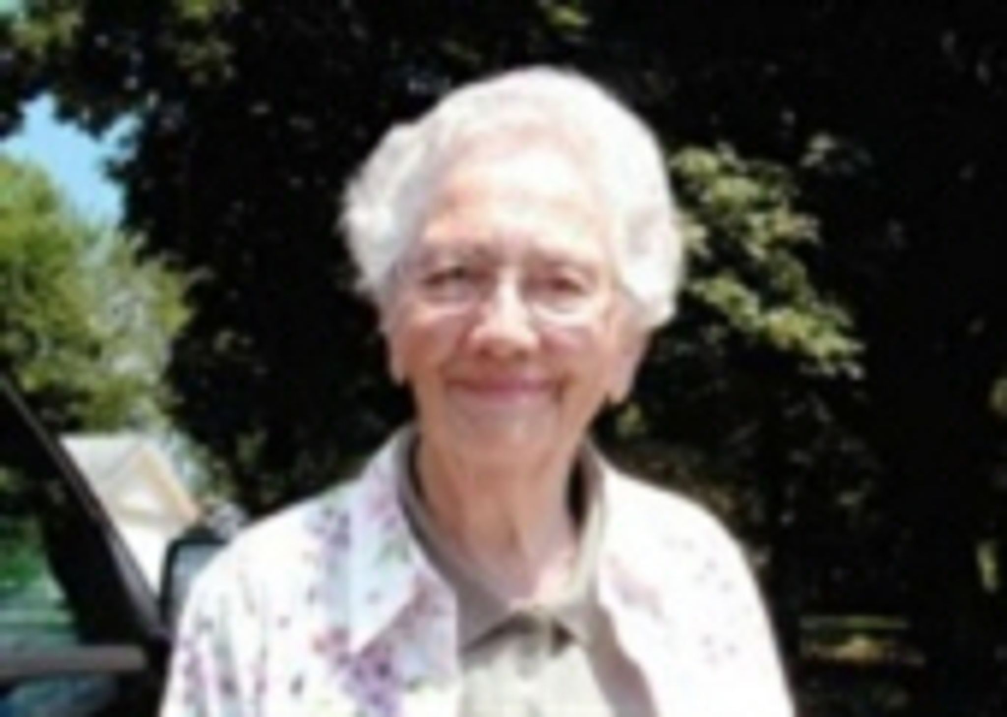 Mariella Zettle photo gallery image 1 of 2