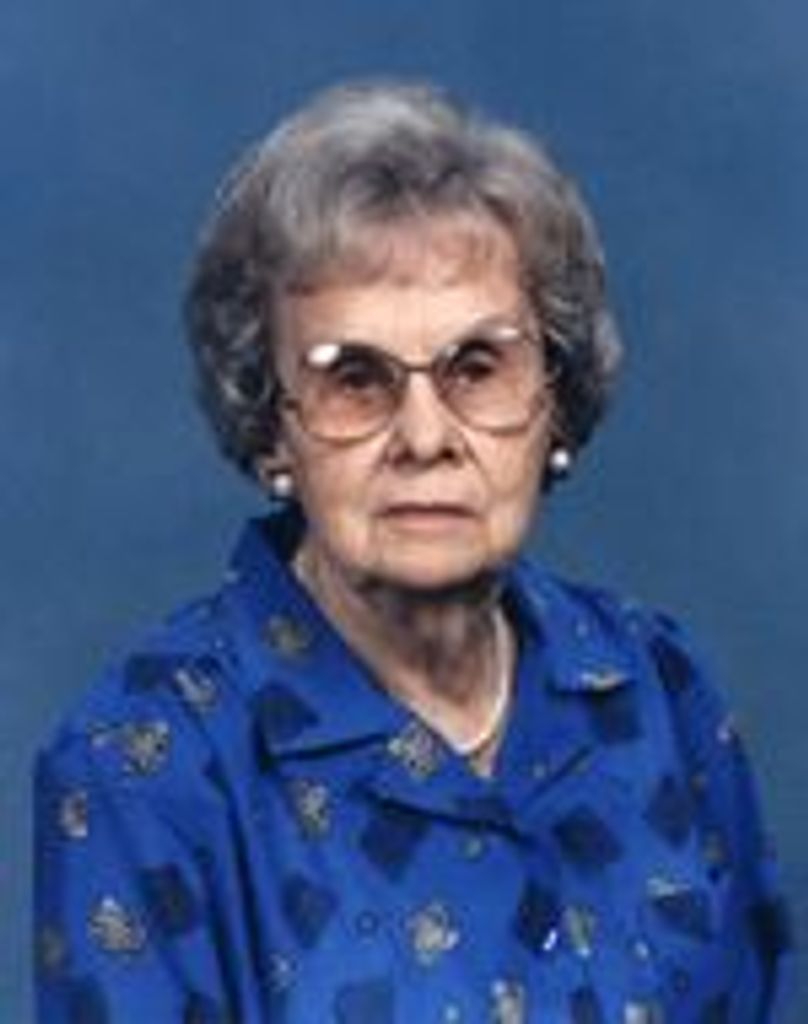 Lucille  Hoelting