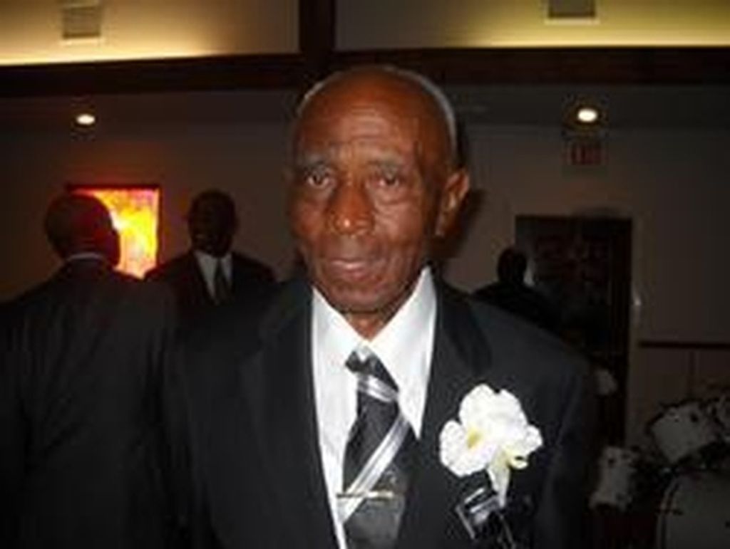 Pastor Frank Roach, Sr. Profile Photo