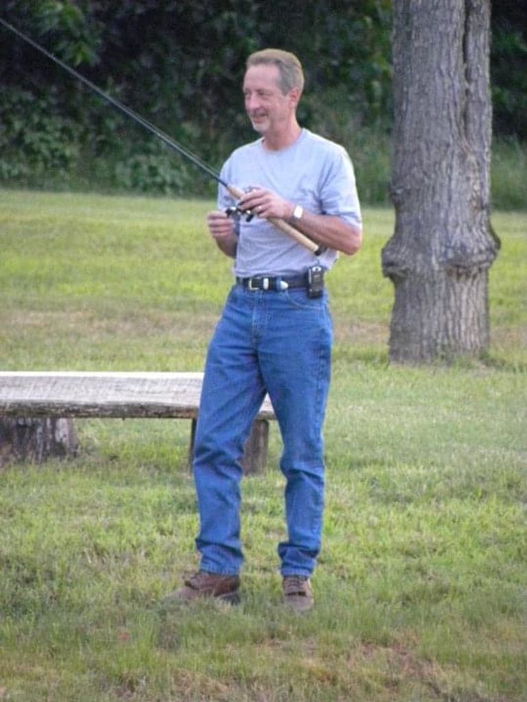 Robert Kevin Ellis Profile Photo