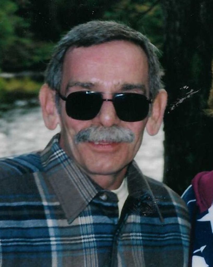 Robert "Bob" W. Hodge