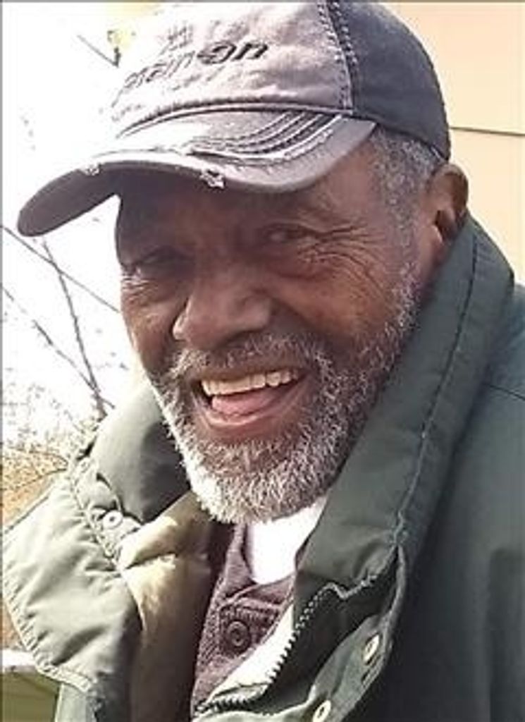 Bruce Davis Profile Photo