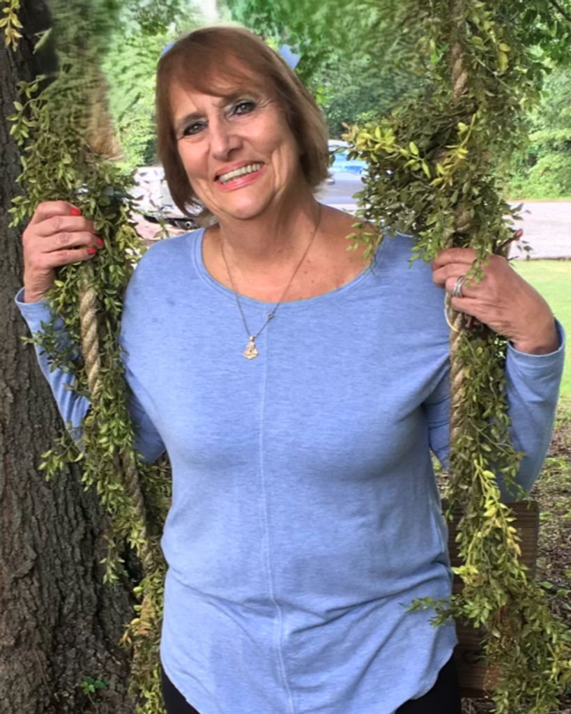 Lora Ann Reeves Profile Photo