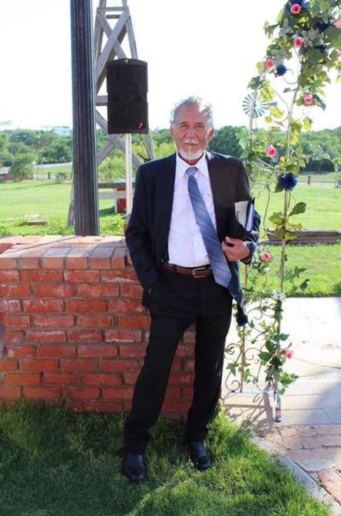 Frank Castillo Profile Photo