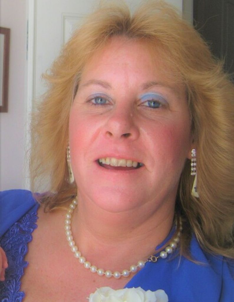 Lori Ann Hiscoe Profile Photo