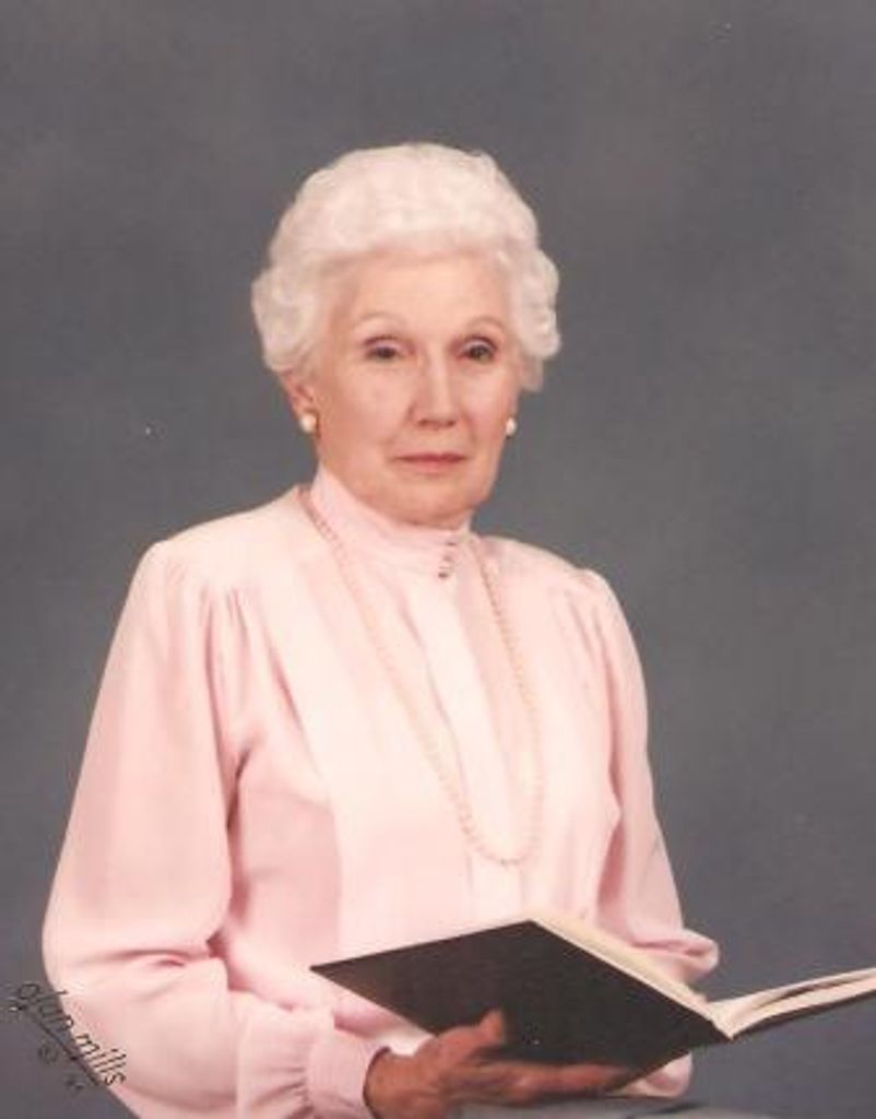 Maxine Snook