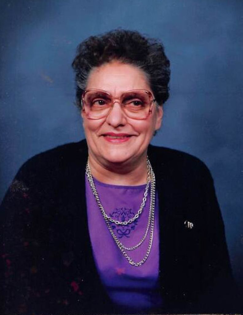 Esther Freshwater Profile Photo