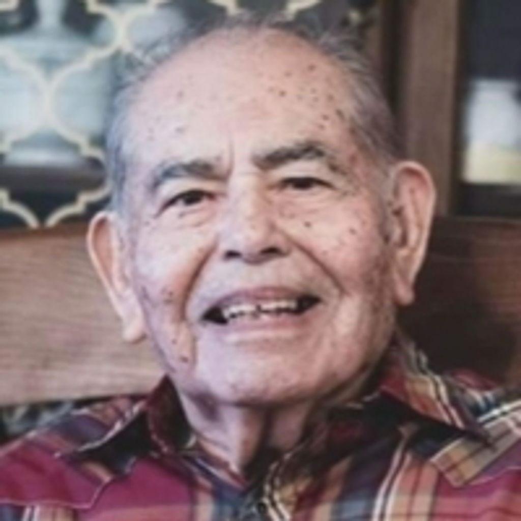 Silvio Lopez Turrubiarte Profile Photo