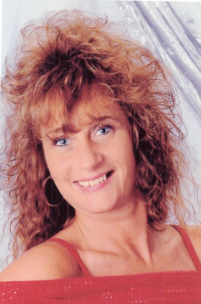 Cindy Lea Shaw-Lakatos