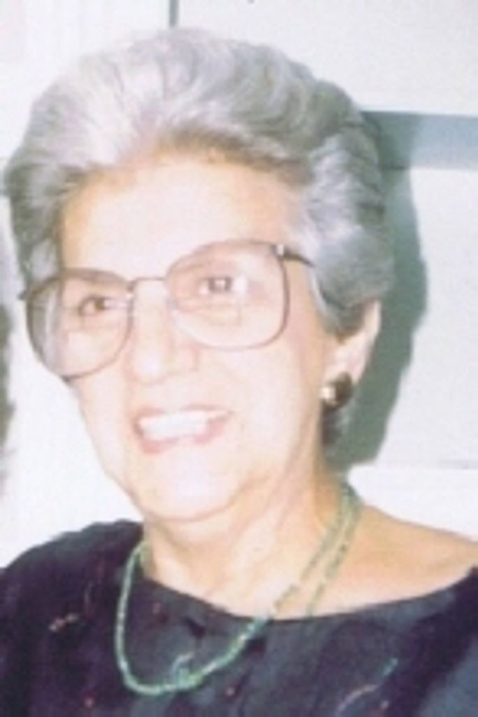 Clara (Macrokanis) Varros