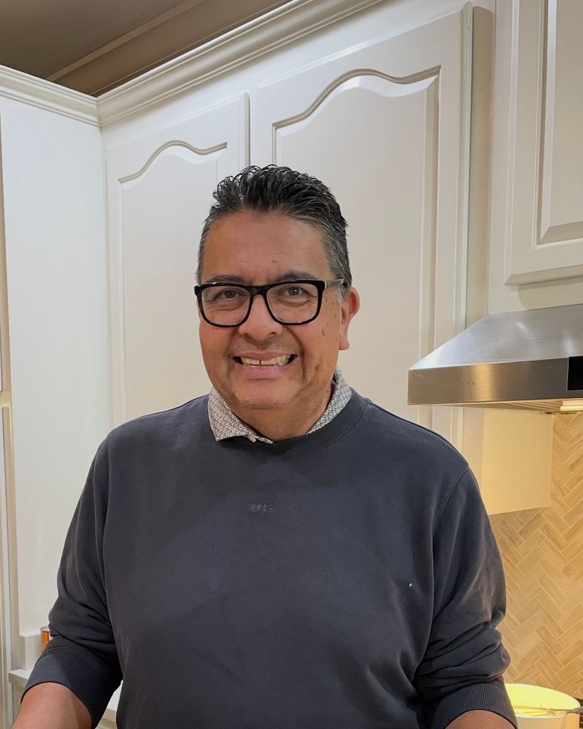 Robert Michael Almaraz Profile Photo