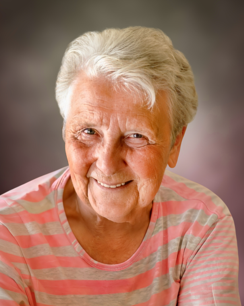 Verla Delcourt née McQuaig Profile Photo