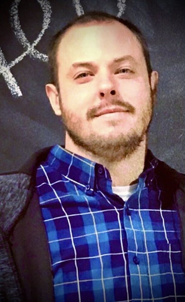 Forrest Alan  Tucker
