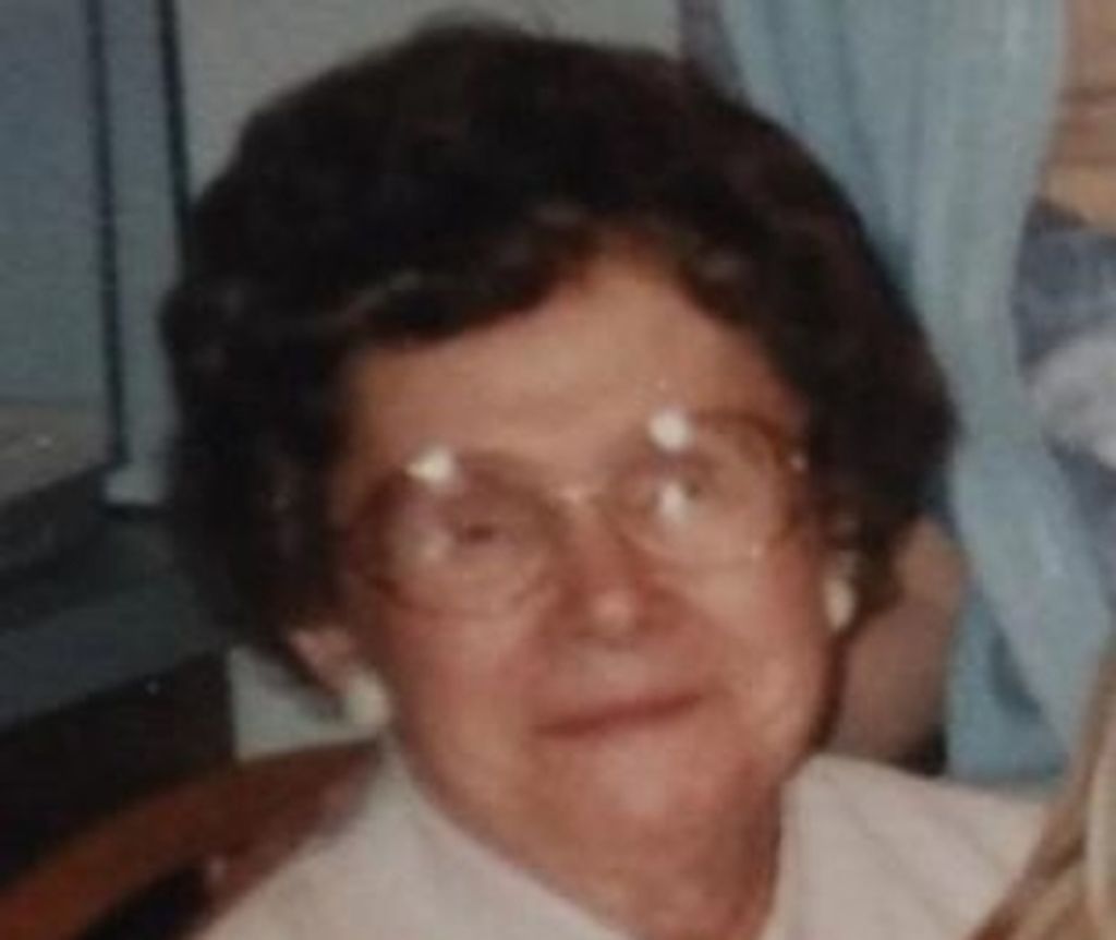 Stella Pfander Profile Photo