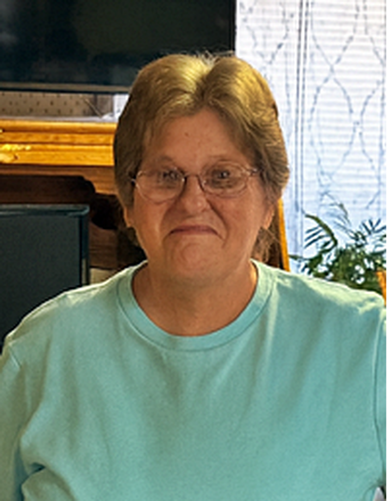 Sandy (Treadway) Crawford Profile Photo