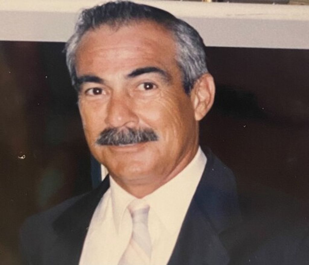 Robert Andrew Martinez Profile Photo