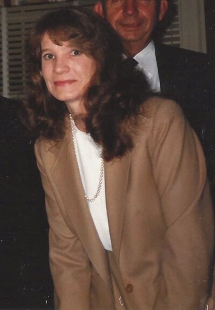 Melinda Rennie Painter Profile Photo