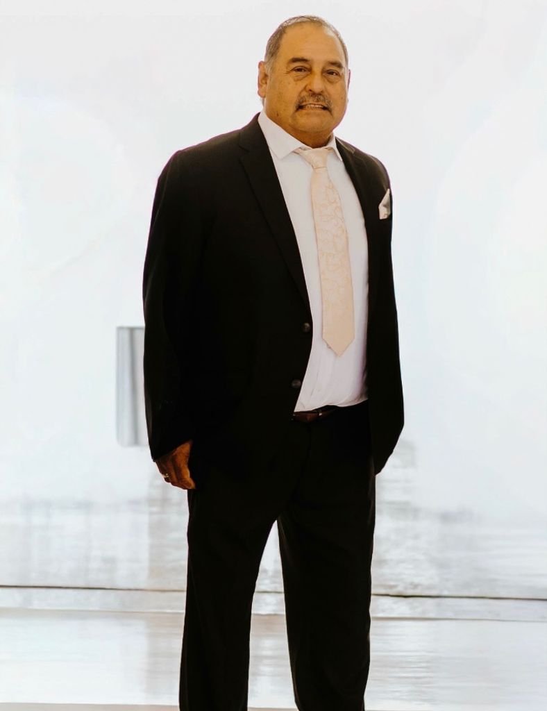 Santiago Segura Jr. Profile Photo