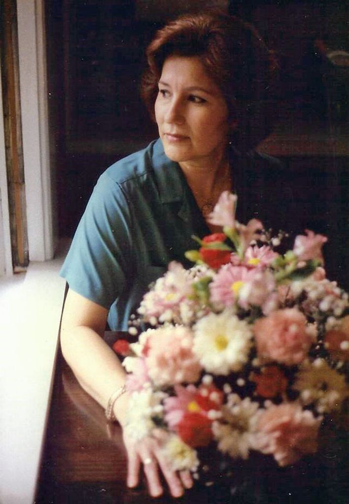 Elena Sikes