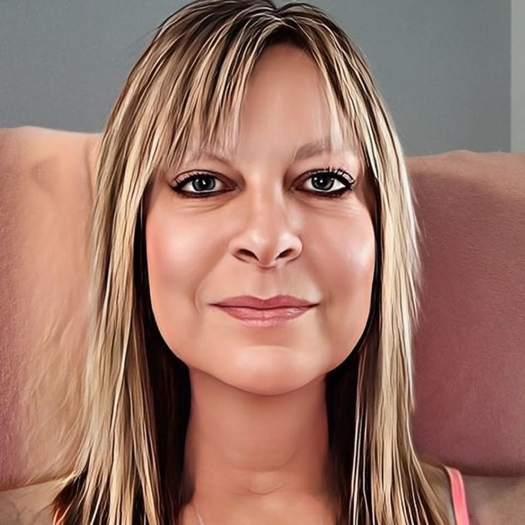 Paula Gregely Profile Photo