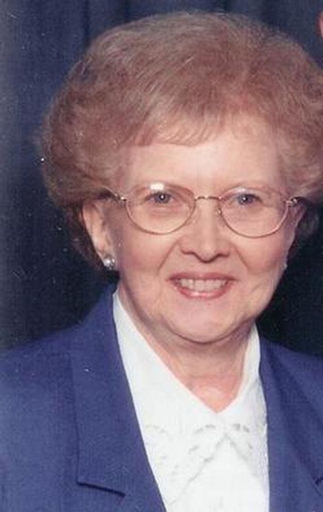 T. Louise Saccone Profile Photo