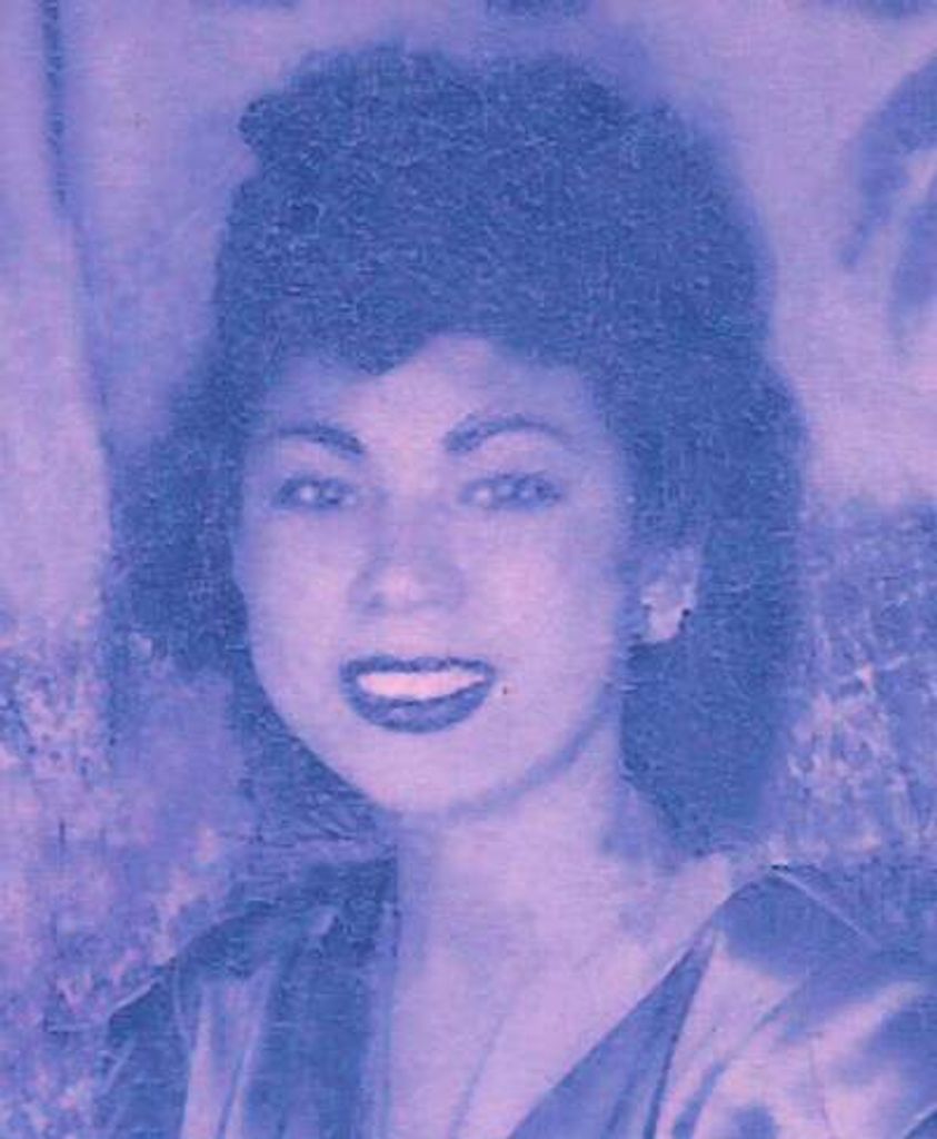 Mary Carmona Flores Profile Photo