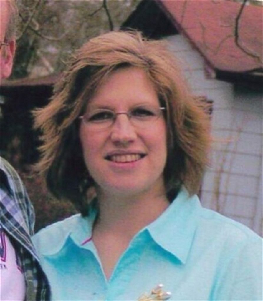 Daphne Hodges (Roberson) Profile Photo