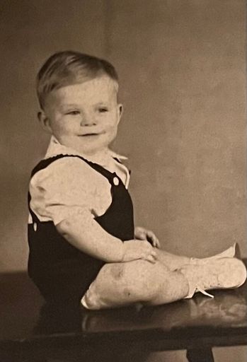 Ronald F. Russell photo gallery thumbnail 80 of 97