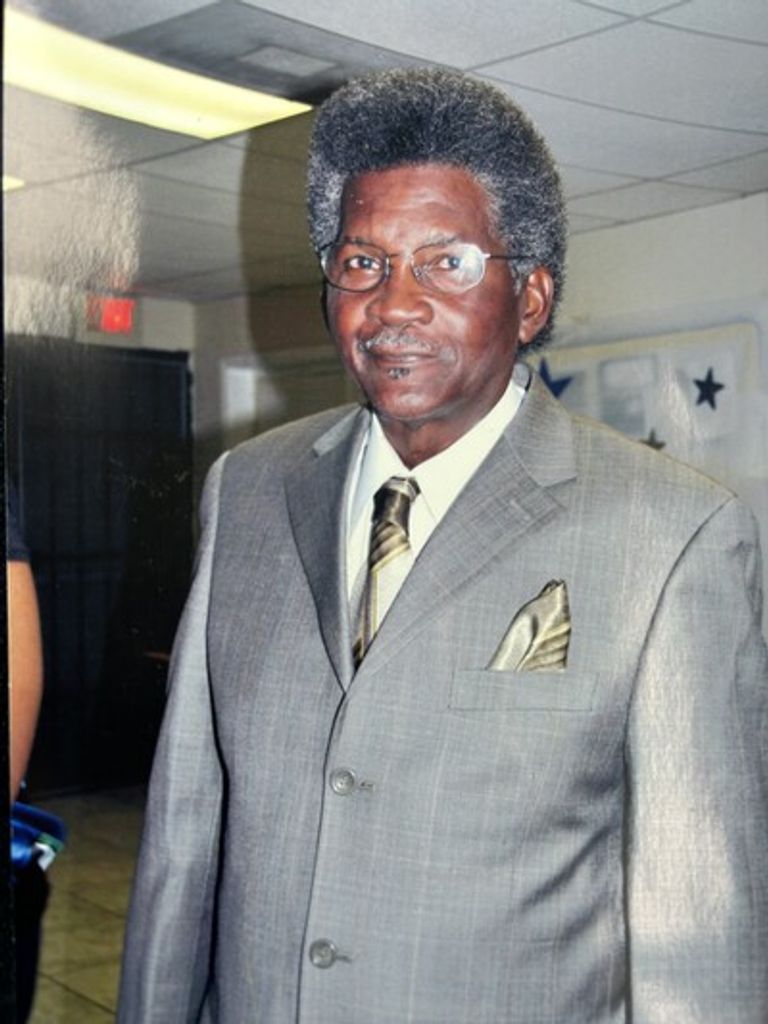 Mr. Isaac Collins Profile Photo