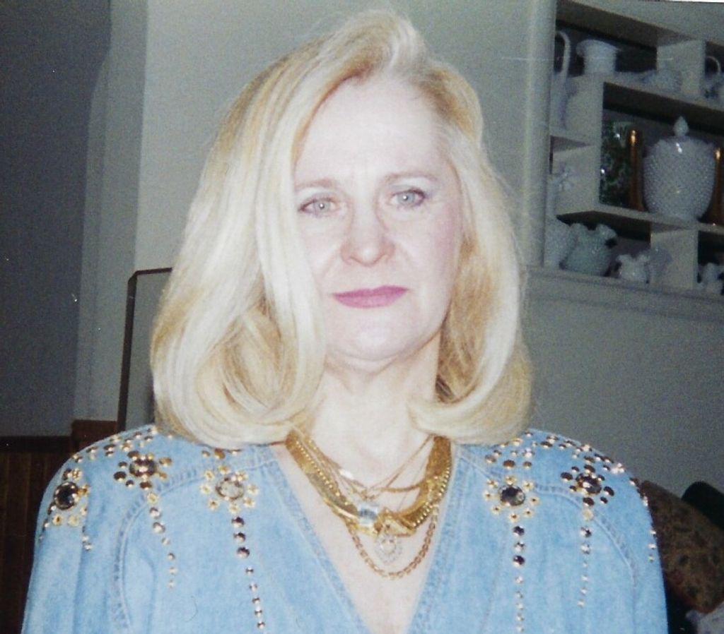 Elizabeth J Gillis
