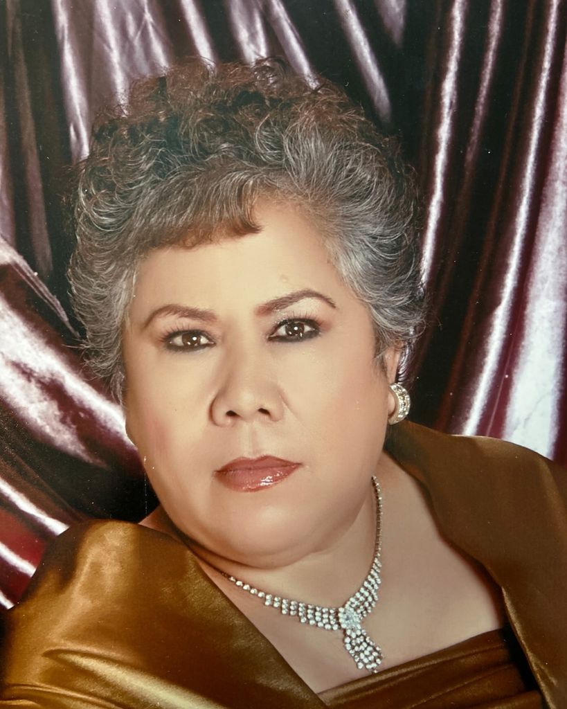Emelia Correa
