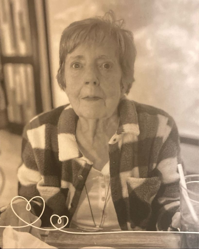 Carol Mae Larsen Profile Photo