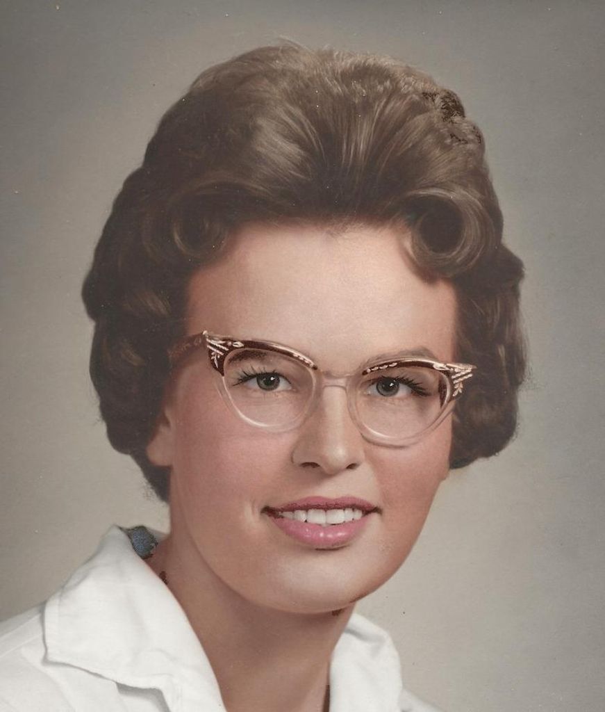 Sharon Mills Bayles Profile Photo