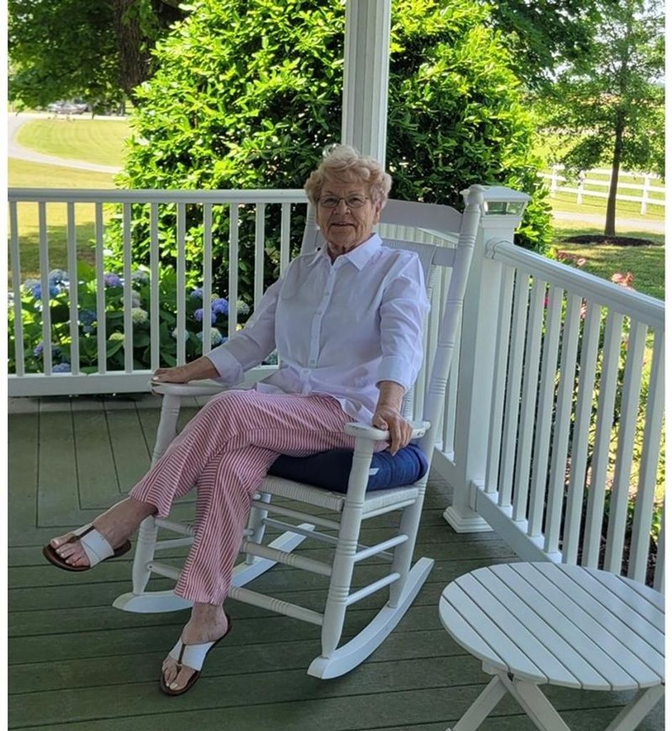 Sis Williams Profile Photo