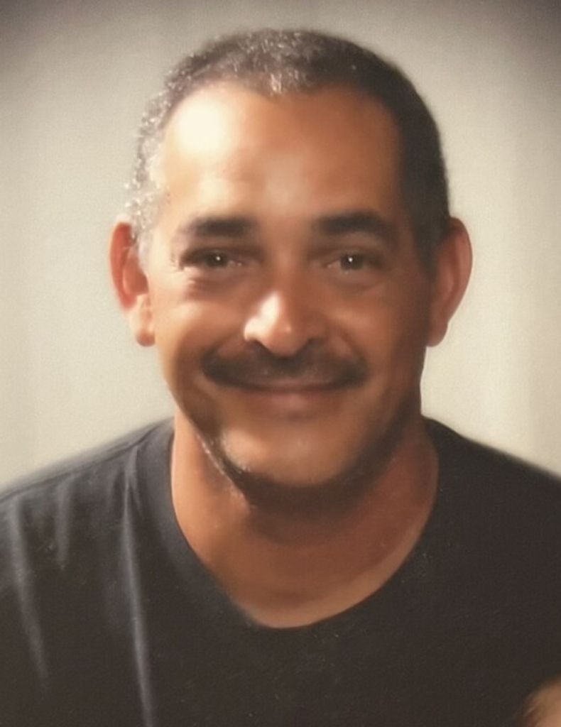 Robert Hunt Profile Photo