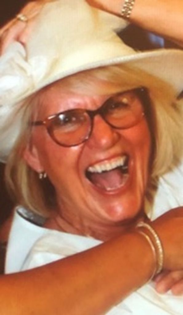 Zsuzsa Deek Starita Profile Photo