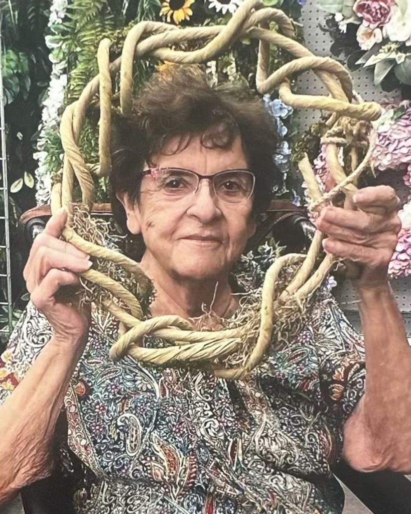 Julia Manteufel Profile Photo