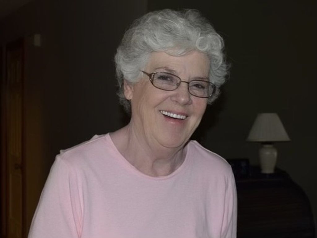 Nina Fowler` Eans Profile Photo