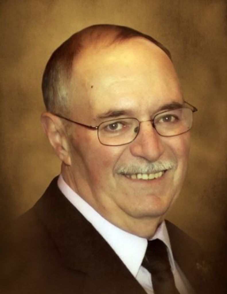 Tom Behling Profile Photo