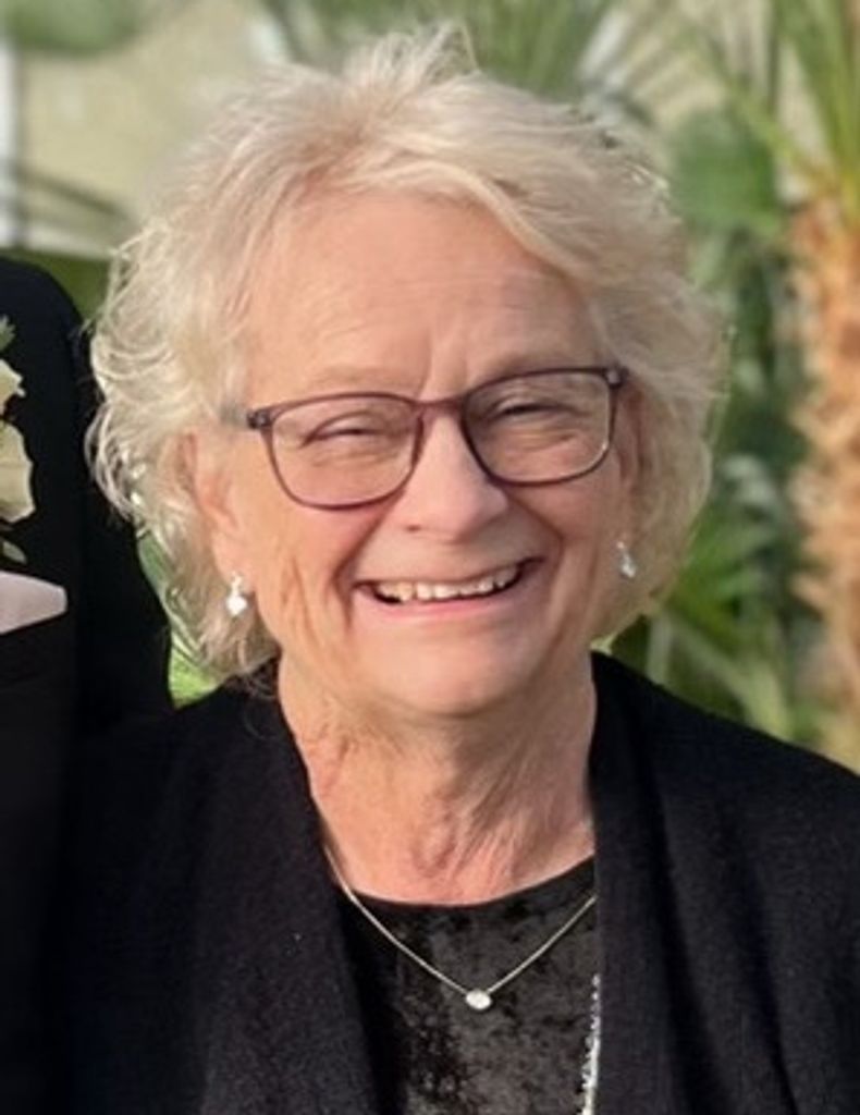 Lois Meekhoff Profile Photo