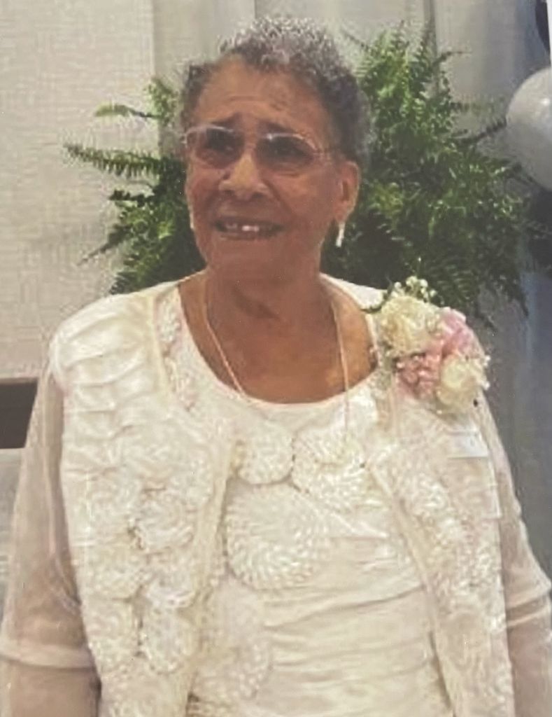 Gladys  Mildred Byrd  Black Profile Photo