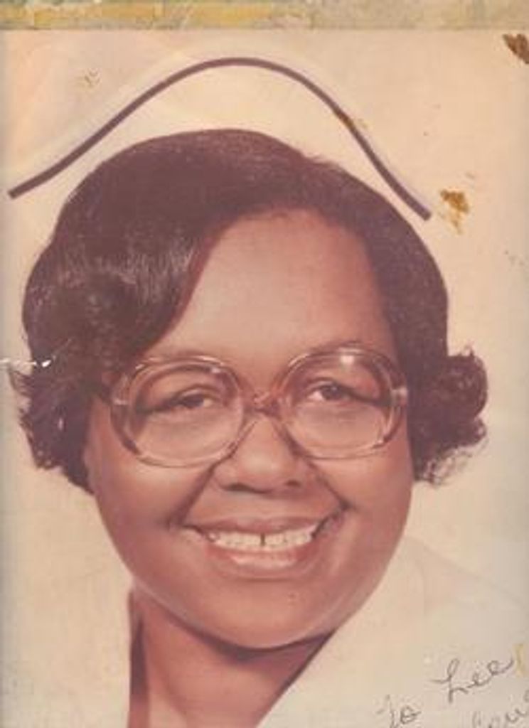 Ruth Maria Abraham Profile Photo