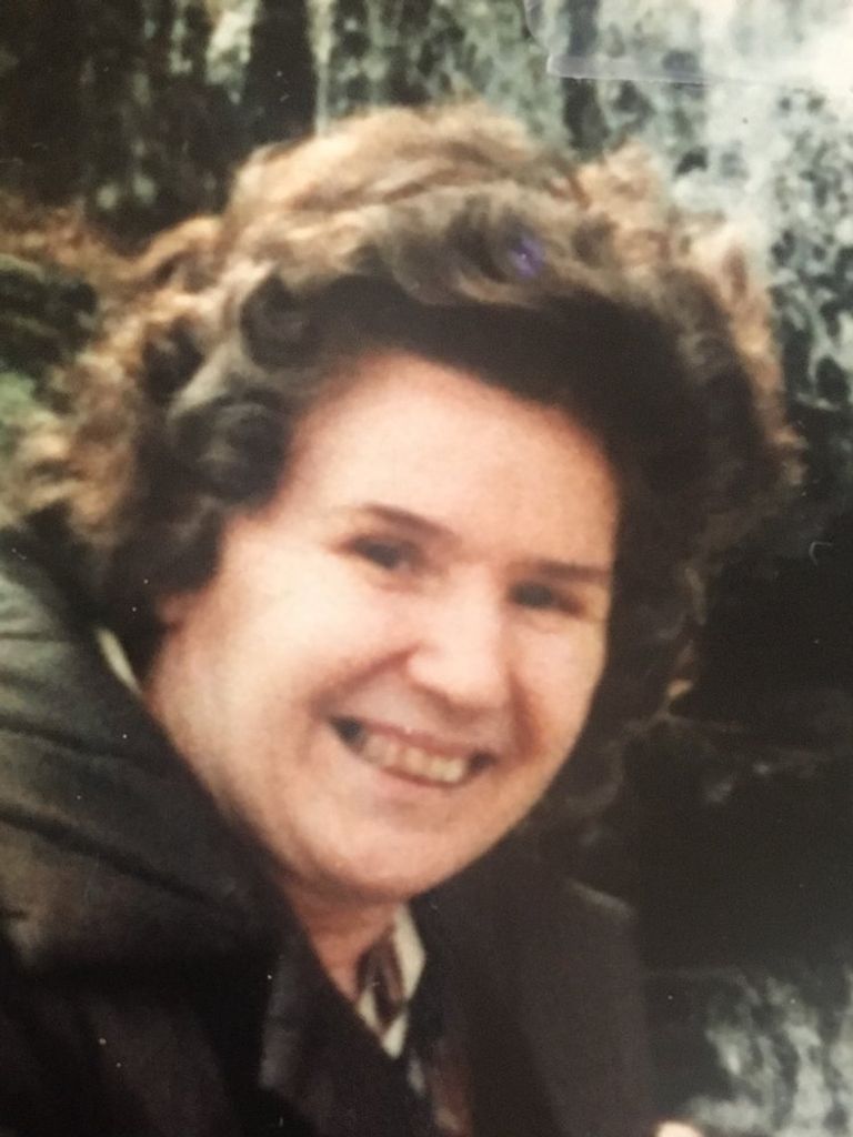 Helen  M Hulse