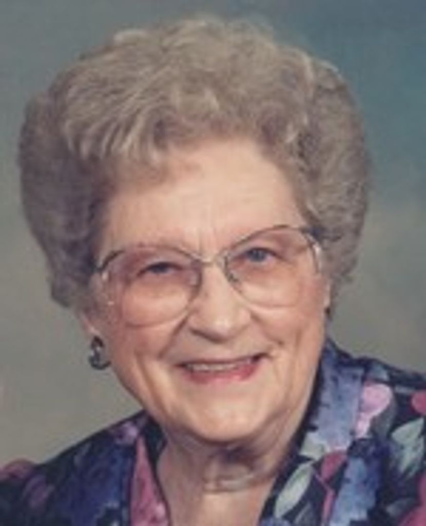 Doris E Waller