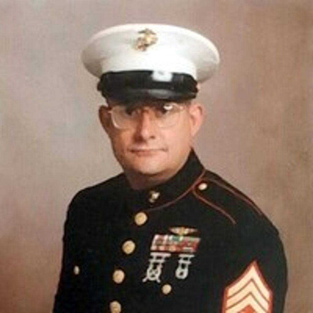 Earl "Lee" Mackey