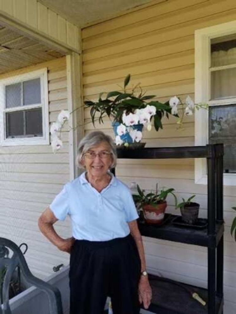 Margaret Horvat Dicarlo