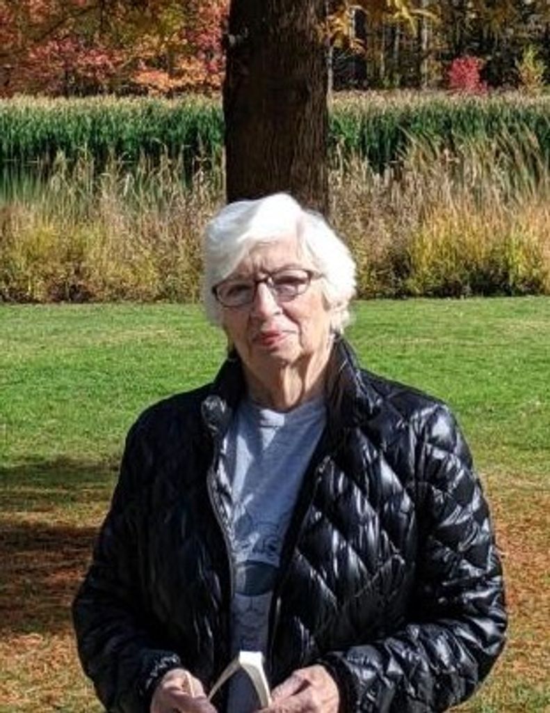 Lorraine "Lor" Martino Profile Photo