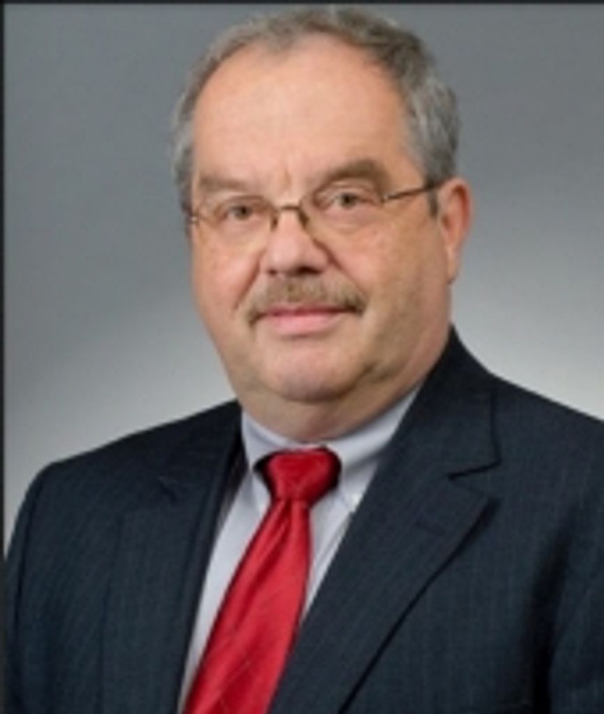 Frank E Semersky, Jr