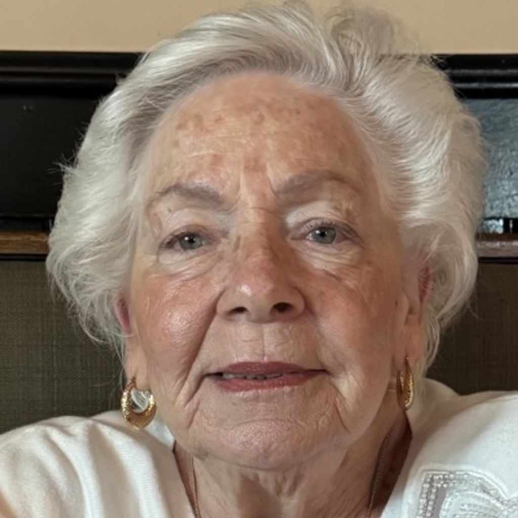 Sandra J. "Sandy" (Lyle) Dominco